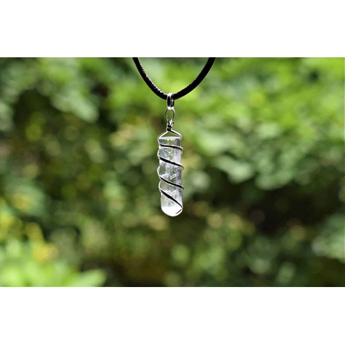 Set of 3 Assorted Hexagonal Healing Crystals Necklaces Quartz Stone Pendant  Full Wire Wrap Gemstone Necklace Jewelry for Women Girls, Brass, Quartz  price in UAE | Amazon UAE | kanbkam